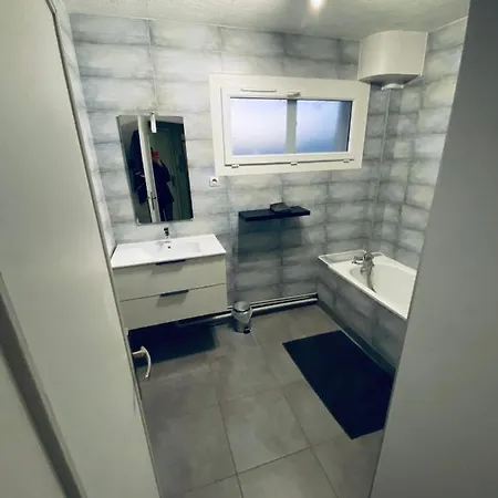 Lorraine Apartman